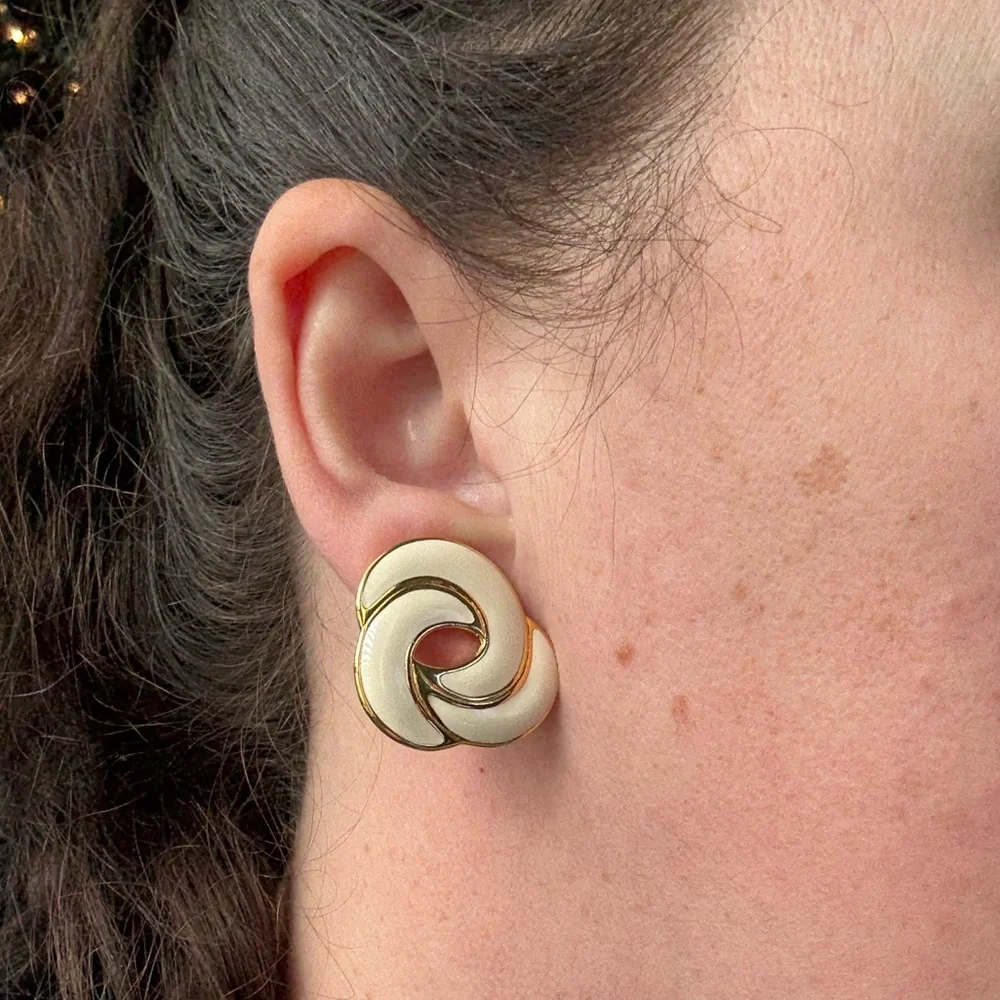 Vintage Monet White Enamel Swirl Clip-On Earrings – Gold Tone - Picture 7 of 8